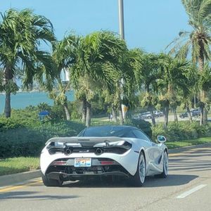 Meet your Posher, Ajdin